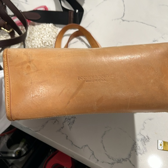 Vintage Dooney and Burke handbag - Picture 11 of 12